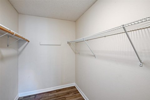 Condo in Orlando, Florida, 2 bedrooms  № 1355710 - photo 11