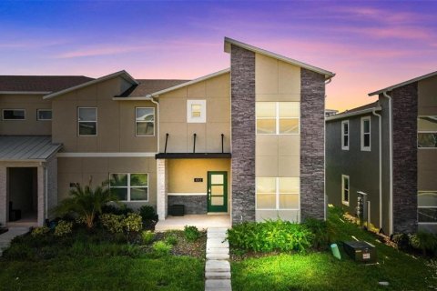 Touwnhouse à vendre à Davenport, Floride: 5 chambres, 201.41 m2 № 1355760 - photo 1