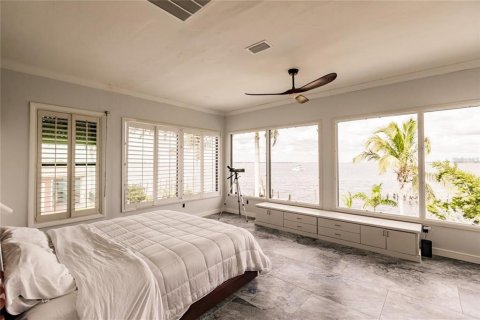 Villa ou maison à louer à Fort Myers, Floride: 4 chambres, 277.31 m2 № 1371942 - photo 26