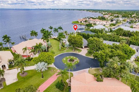 Villa ou maison à louer à Fort Myers, Floride: 4 chambres, 277.31 m2 № 1371942 - photo 21