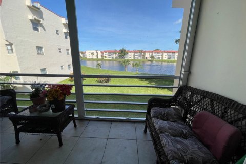 Copropriété à vendre à Sunrise, Floride: 2 chambres, 78.97 m2 № 1387783 - photo 17