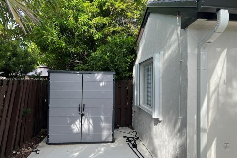 Casa en venta en Miami, Florida, 3 dormitorios, 151.52 m2 № 1387785 - foto 19