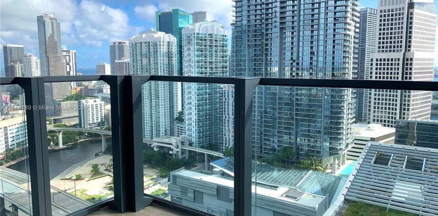 Condominio en Miami, Florida, 2 dormitorios  № 1180713