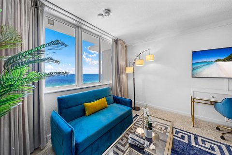 Copropriété à vendre à Sunny Isles Beach, Floride: 1 chambre, 63.17 m2 № 1104255 - photo 12