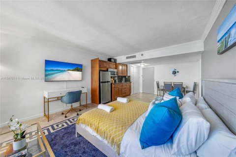 Copropriété à vendre à Sunny Isles Beach, Floride: 1 chambre, 63.17 m2 № 1104255 - photo 13