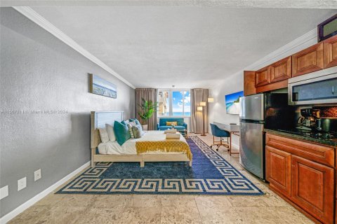 Condo in Sunny Isles Beach, Florida, 1 bedroom  № 1104255 - photo 3