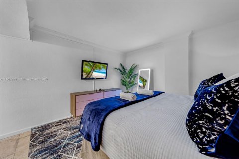 Condo in Sunny Isles Beach, Florida, 1 bedroom  № 1104255 - photo 19