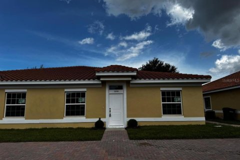 Casa en venta en Kissimmee, Florida, 2 dormitorios, 98.01 m2 № 1388720 - foto 3