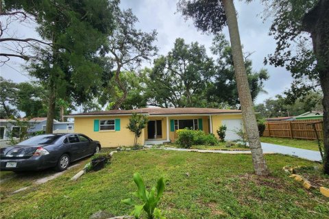 House in Tampa, Florida 3 bedrooms, 148.55 sq.m. № 1388695 - photo 2