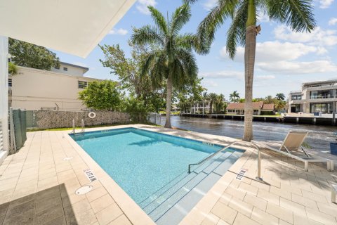 Copropriété à vendre à Fort Lauderdale, Floride: 2 chambres, 102.19 m2 № 1160362 - photo 9