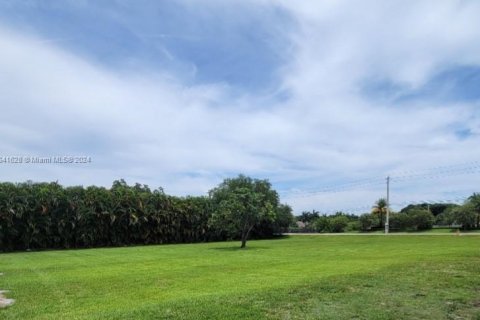 Terreno en venta en Davie, Florida № 1319291 - foto 2