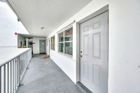 Copropriété à vendre à Hollywood, Floride: 1 chambre, 74.04 m2 № 1320632 - photo 13