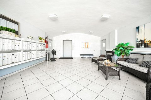 Copropriété à vendre à Hollywood, Floride: 1 chambre, 74.04 m2 № 1320632 - photo 9