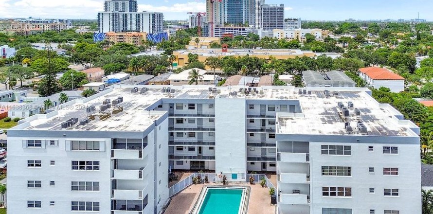 Condo in Hollywood, Florida, 1 bedroom  № 1320632