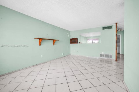 Copropriété à vendre à Hollywood, Floride: 1 chambre, 74.04 m2 № 1320632 - photo 14