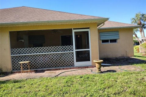 House in Cape Coral, Florida 4 bedrooms, 159.05 sq.m. № 252956 - photo 22