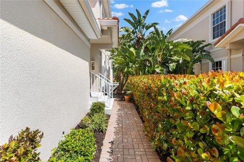 Condo in Fort Myers, Florida, 3 bedrooms  № 1113400 - photo 2