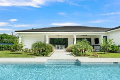 Casa en venta en Miami, Florida, 5 dormitorios, 345.78 m2 № 1399956 - foto 19