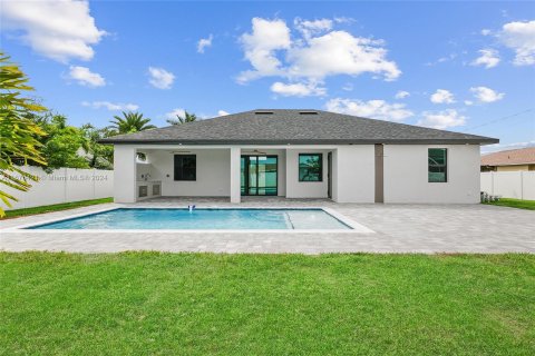 Casa en venta en Cape Coral, Florida, 3 dormitorios, 173.63 m2 № 1399999 - foto 23