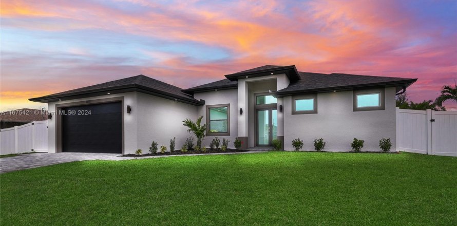 Casa en Cape Coral, Florida 3 dormitorios, 173.63 m2 № 1399999