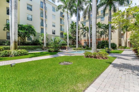 Condo in West Palm Beach, Florida, 2 bedrooms  № 1127619 - photo 8