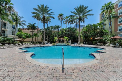 Condo in West Palm Beach, Florida, 2 bedrooms  № 1127619 - photo 15