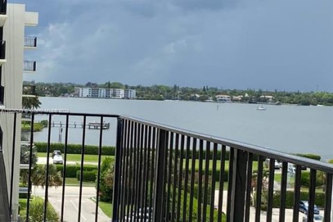 Condominio en venta en Palm Beach, Florida, 2 dormitorios, 137.68 m2 № 1282841 - foto 3