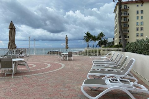 Copropriété à vendre à Palm Beach, Floride: 2 chambres, 137.68 m2 № 1282841 - photo 17