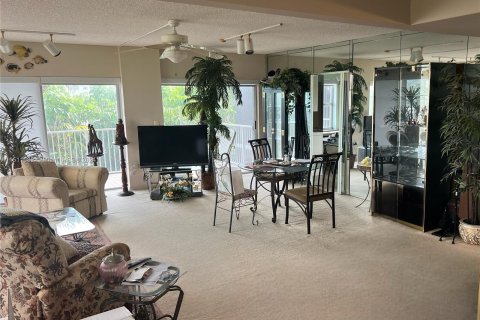 Condo in Hollywood, Florida, 2 bedrooms  № 942390 - photo 3