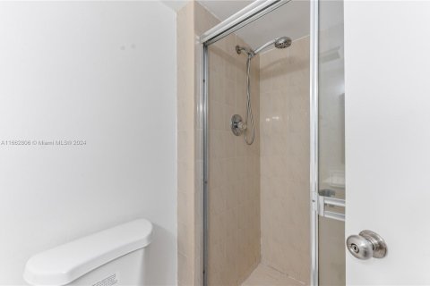 Купить кондоминиум в Авентура, Флорида 3 спальни, 128.21м2, № 1377108 - фото 16