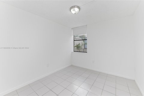 Copropriété à vendre à Aventura, Floride: 3 chambres, 128.21 m2 № 1377108 - photo 10