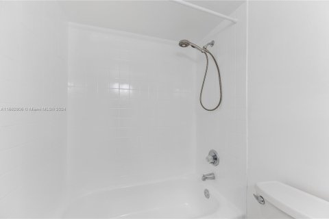 Condo in Aventura, Florida, 3 bedrooms  № 1377108 - photo 20