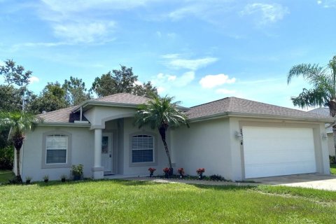 House in North Port, Florida 3 bedrooms, 127.74 sq.m. № 1296805 - photo 1