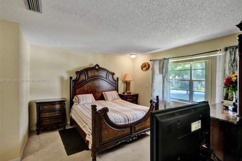 Copropriété à vendre à Tamarac, Floride: 2 chambres, 121.33 m2 № 1171564 - photo 18