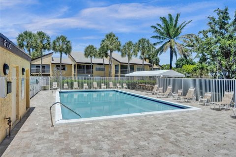 Copropriété à vendre à Tamarac, Floride: 2 chambres, 121.33 m2 № 1171564 - photo 7