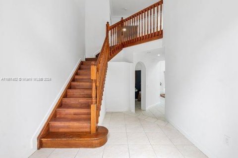 Villa ou maison à louer à Doral, Floride: 4 chambres, 249.16 m2 № 1370375 - photo 5