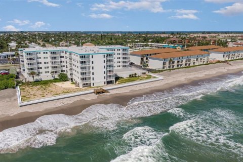 Condominio en venta en Satellite Beach, Florida, 2 dormitorios, 97.27 m2 № 1377782 - foto 5