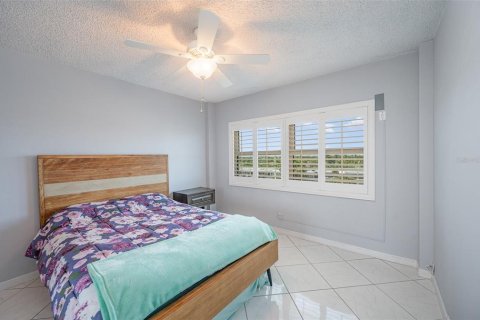 Condo in Satellite Beach, Florida, 2 bedrooms  № 1377782 - photo 25