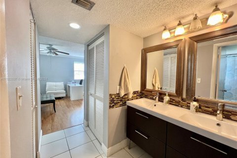 Condominio en venta en Weston, Florida, 2 dormitorios, 128.39 m2 № 975963 - foto 20