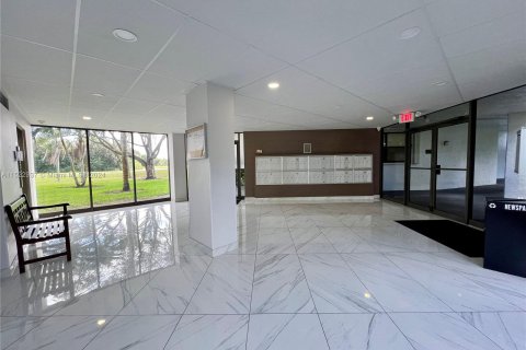 Condominio en venta en Weston, Florida, 2 dormitorios, 128.39 m2 № 975963 - foto 3