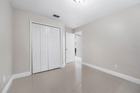 Casa en venta en Kissimmee, Florida, 4 dormitorios, 178.47 m2 № 1383315 - foto 18