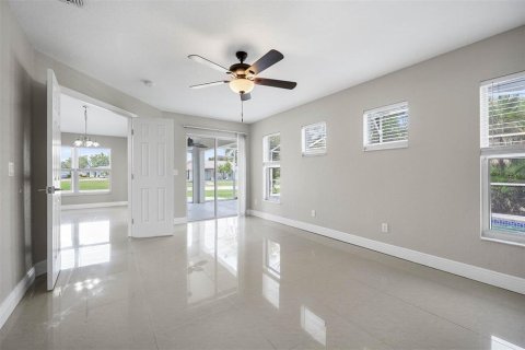 Casa en venta en Kissimmee, Florida, 4 dormitorios, 178.47 m2 № 1383315 - foto 11