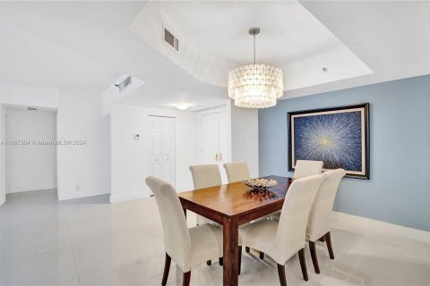 Copropriété à vendre à Aventura, Floride: 2 chambres, 136.57 m2 № 1383586 - photo 20