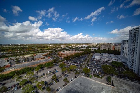 Condo in Aventura, Florida, 2 bedrooms  № 1380623 - photo 26