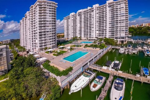 Copropriété à vendre à Aventura, Floride: 2 chambres, 149.11 m2 № 1380623 - photo 2