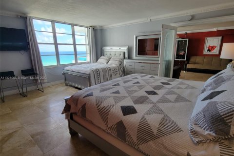 Copropriété à louer à Miami Beach, Floride: 1 chambre, 98.48 m2 № 201768 - photo 6