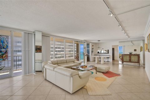 Condo in Boca Raton, Florida, 3 bedrooms  № 1331834 - photo 6