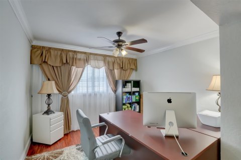 Adosado en venta en Pompano Beach, Florida, 4 dormitorios, 139.35 m2 № 1146071 - foto 20