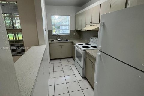 Appartement à louer à Hollywood, Floride: 1 chambre, 60.39 m2 № 1384437 - photo 8