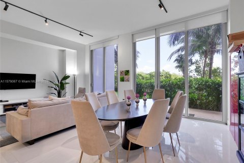 Adosado en venta en North Miami Beach, Florida, 3 dormitorios, 194.44 m2 № 1171726 - foto 6